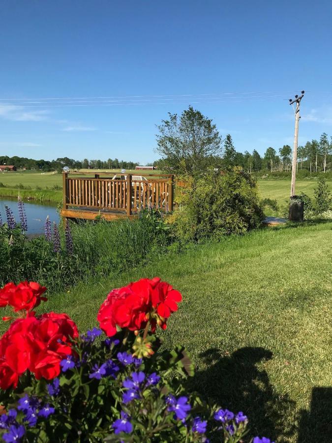 Valla Stuga Kristinehamn Exterior foto
